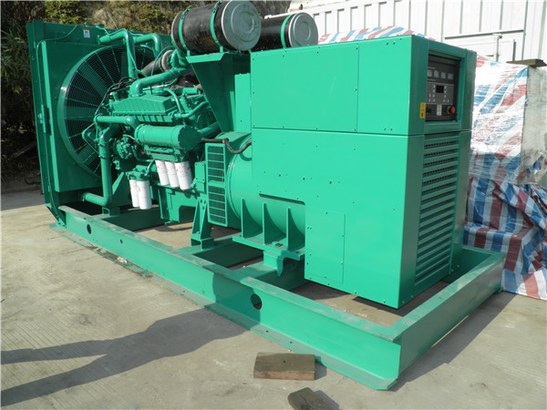 青浦出租发电机 发电机组厂家：柴油发电机组的控制屏的作用是什么？