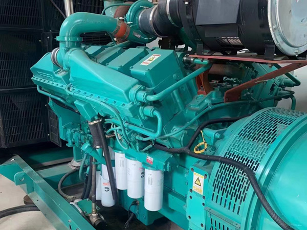 青浦更换100kW柴油发电机组机油时，需要注意哪些事项？